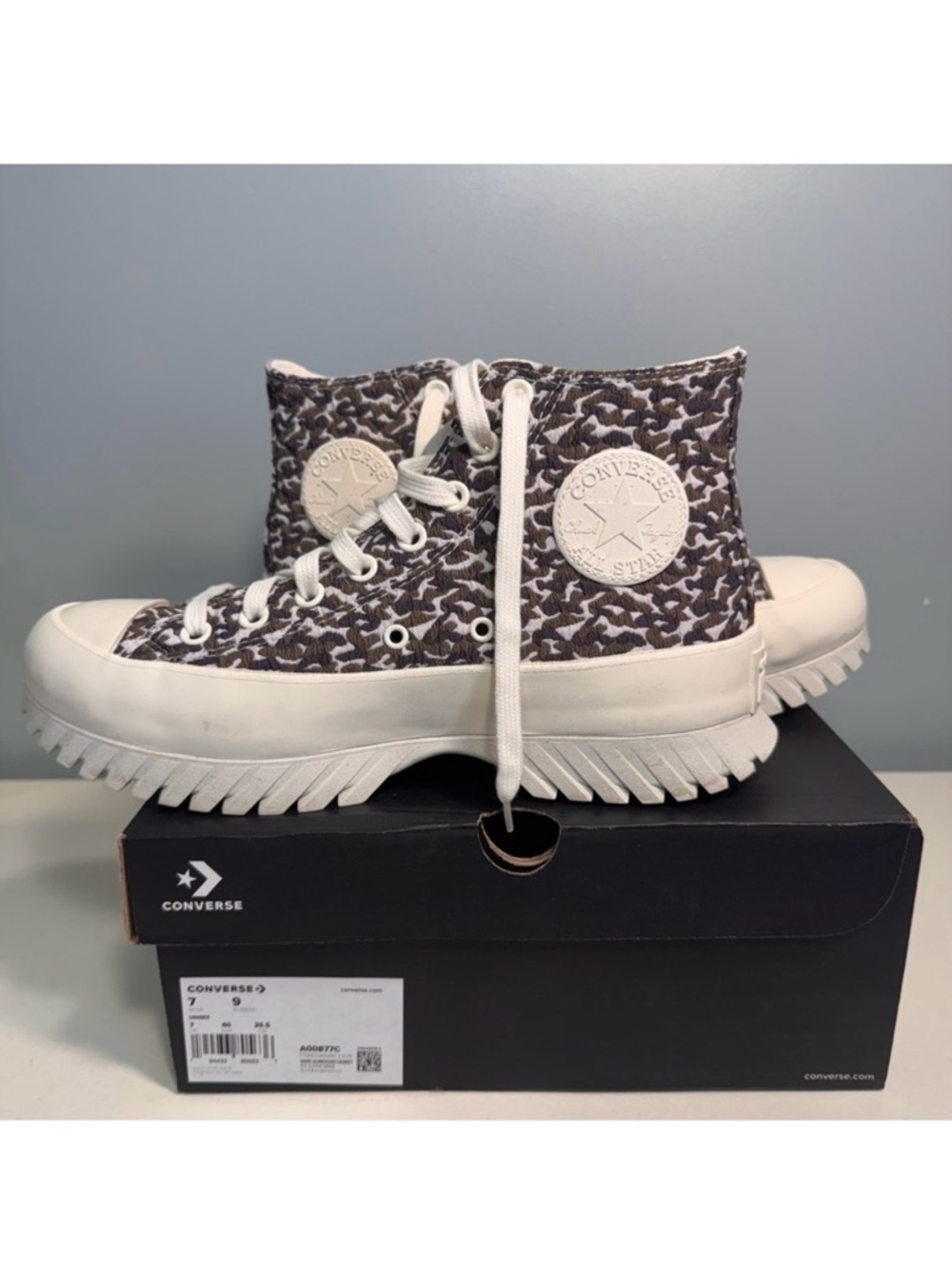 CONVERSE Chuck Taylor All Star Lugged 2.0 Jacquard High Sand Dune Unisex Size 9